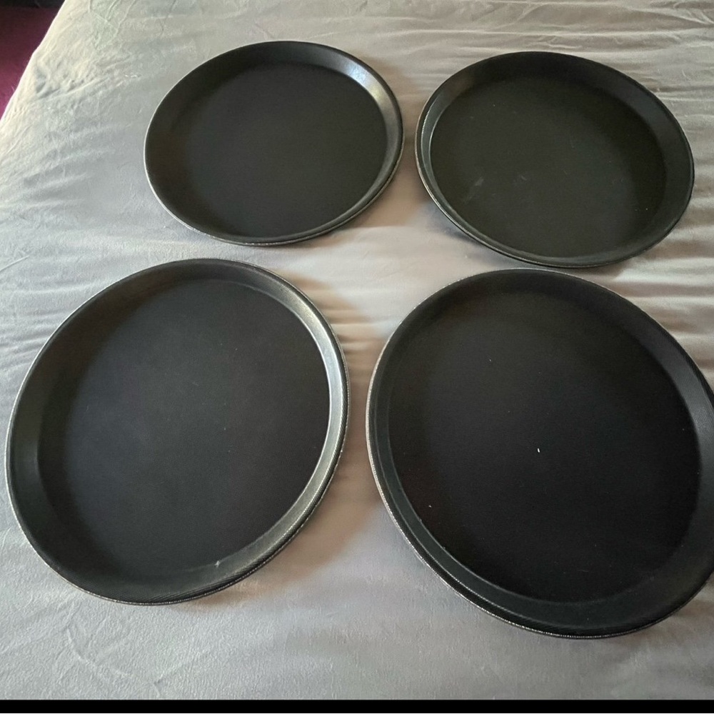 Black Round Serving Trays - Set of 4